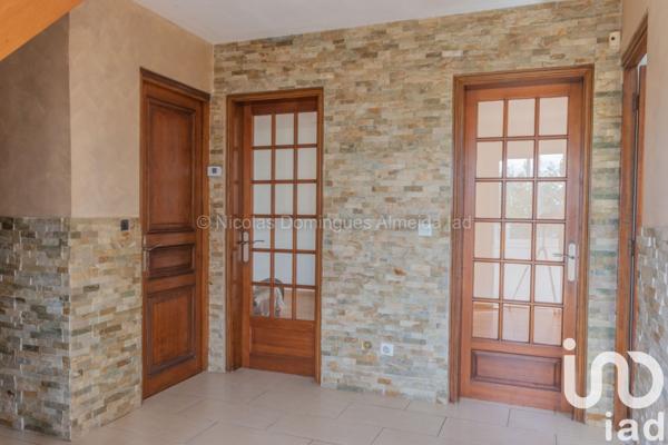 Maison traditionnelle 5 pièces de 130 m² à Paray-Vieille-Poste (91550)