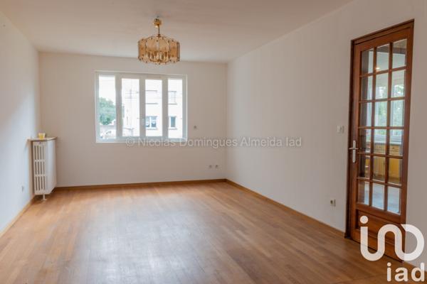 Maison traditionnelle 5 pièces de 130 m² à Paray-Vieille-Poste (91550)