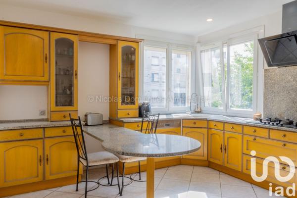 Maison traditionnelle 5 pièces de 130 m² à Paray-Vieille-Poste (91550)