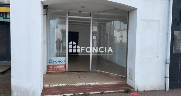 Location Local commercial 1 pièce 63.68 m² - Noirmoutier-en-l'île 85330
