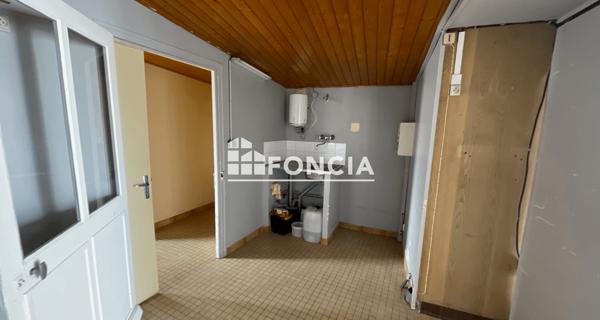 Location Local commercial 1 pièce 63.68 m² - Noirmoutier-en-l'île 85330