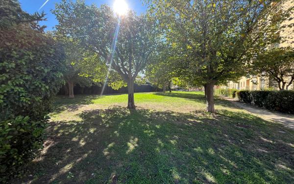 Appartement à vendre    3 pièces • 68 m2 Salon-de-Provence