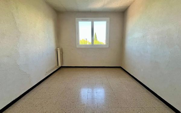 Appartement à vendre    3 pièces • 68 m2 Salon-de-Provence