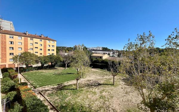 Appartement à vendre    3 pièces • 68 m2 Salon-de-Provence
