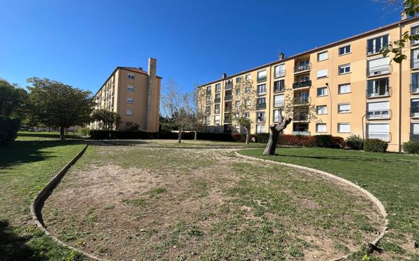 Appartement à vendre    3 pièces • 68 m2 Salon-de-Provence