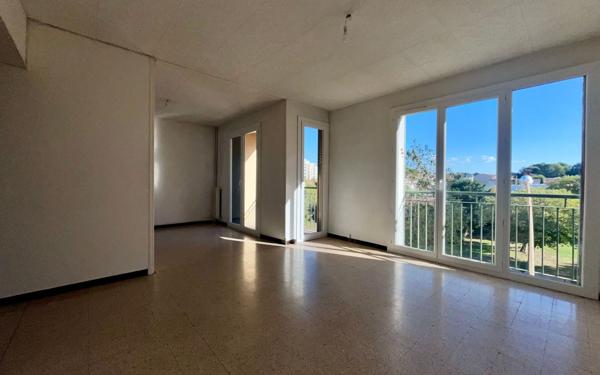 Appartement à vendre    3 pièces • 68 m2 Salon-de-Provence