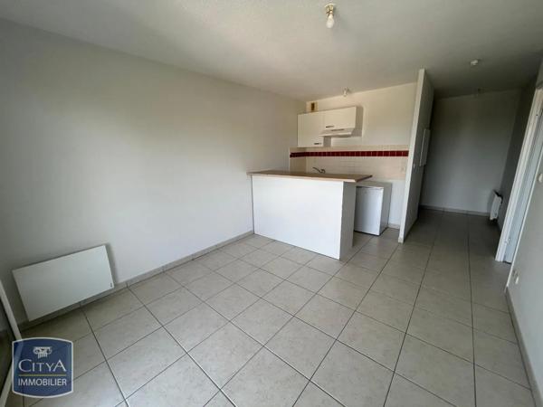 Appartement à louer 2 pièces 39.17m² Angoulême (16000)
