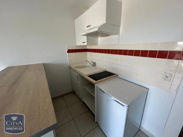 Appartement à louer 2 pièces 39.17m² Angoulême (16000)