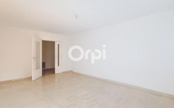 Appartement à vendre    3 pièces • 74,04 m2 Sanary-sur-Mer