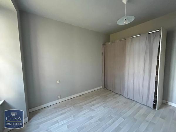 Appartement à louer 2 pièces 38.04m² Laval (53000)