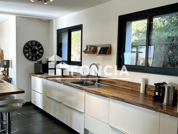 À vendre Maison 5 pièces 117 m² - Cavalaire-sur-mer 83240