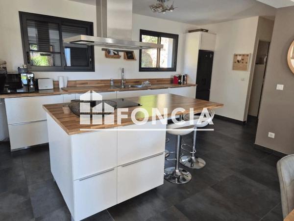 À vendre Maison 5 pièces 117 m² - Cavalaire-sur-mer 83240