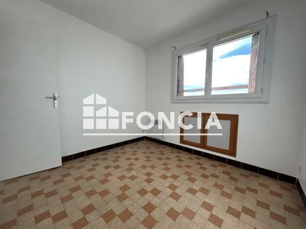 Location Appartement 3 pièces 42.54 m² - 3 BIS RUE HELENE BOUCHER Berre L Etang 13130