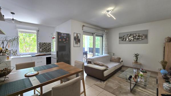 Le Thor (84250) APPARTEMENT 3 PIECES 66m² - TERRASSE - 2 PLACES DE PARKING