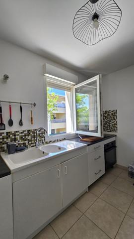 Le Thor (84250) APPARTEMENT 3 PIECES 66m² - TERRASSE - 2 PLACES DE PARKING