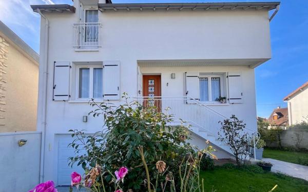 Maison à vendre    4 pièces •  Châtellerault