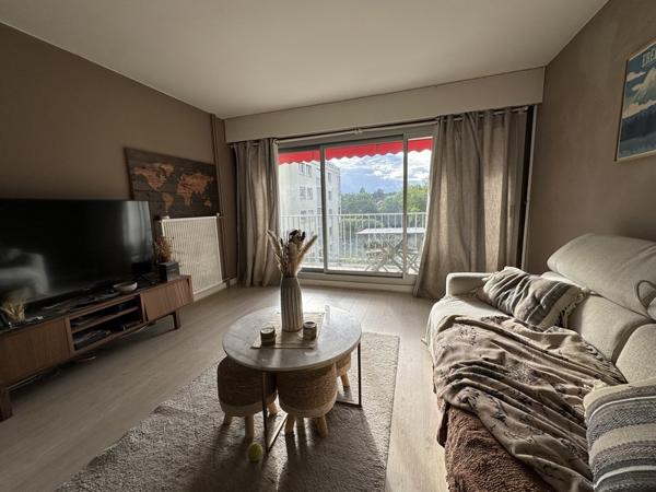 Appartement
         1 pièce
        - 33 m² Exclusivité 226 000 € *