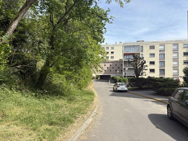 Appartement
         1 pièce
        - 33 m² Exclusivité 226 000 € *