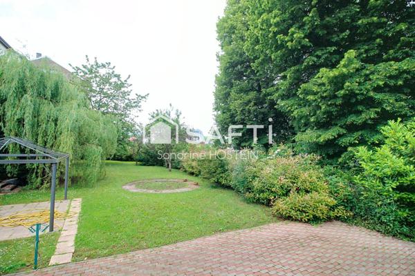 Belle Maison Familiale avec 4 chambres et 1 bureau