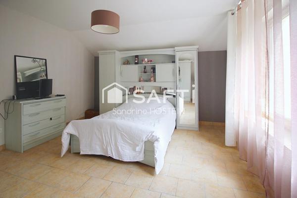 Belle Maison Familiale avec 4 chambres et 1 bureau