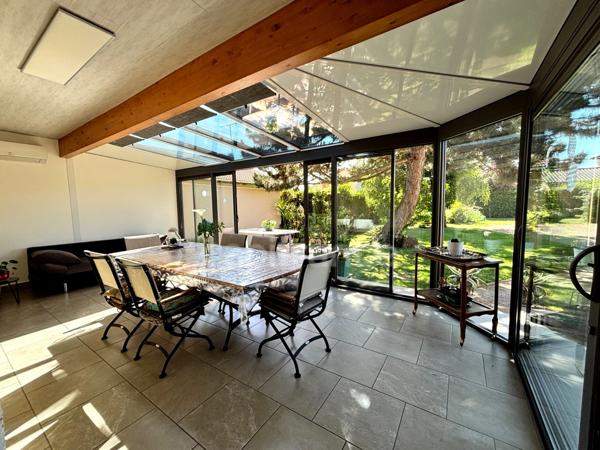 Maison à vendre 6 pièces - 140 m² - Terrain 1080 m² - CHARNAY LES MACON (71850)