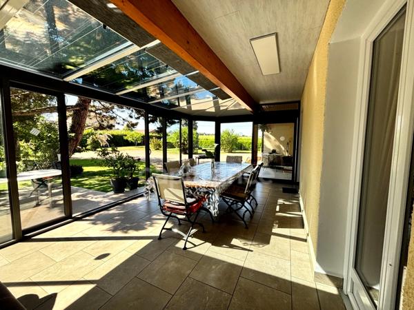 Maison à vendre 6 pièces - 140 m² - Terrain 1080 m² - CHARNAY LES MACON (71850)
