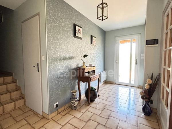 Maison à vendre 6 pièces - 140 m² - Terrain 1080 m² - CHARNAY LES MACON (71850)