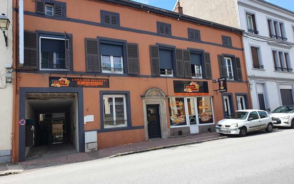 Immeuble à vendre    7 pièces •  Bruyères