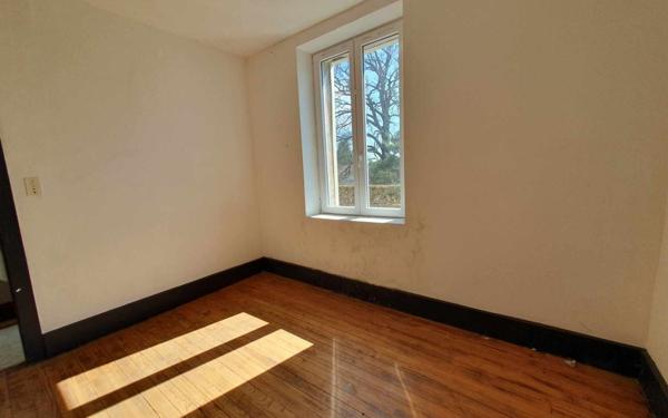 Immeuble à vendre    7 pièces •  Bruyères