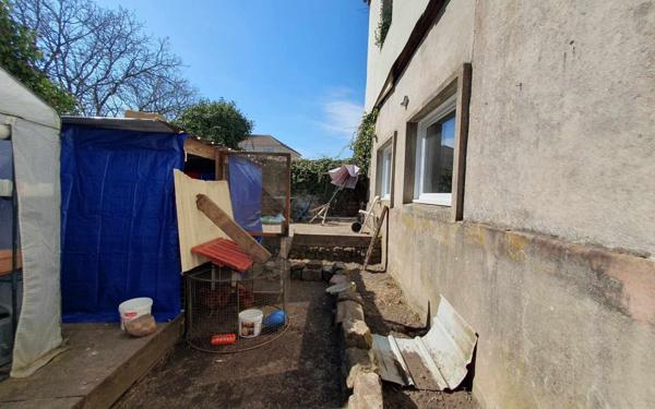 Immeuble à vendre    7 pièces •  Bruyères