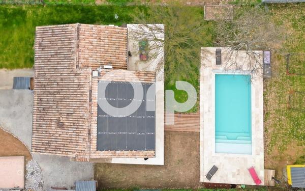 Maison à vendre    4 pièces •  Ruoms