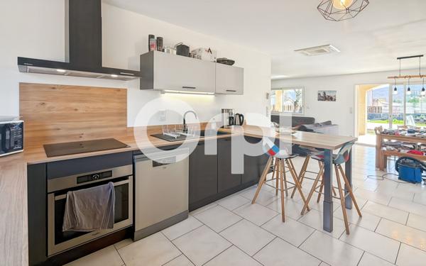 Maison à vendre    4 pièces •  Ruoms