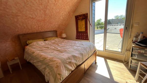 Maison  5 pièce(s) 166 m2