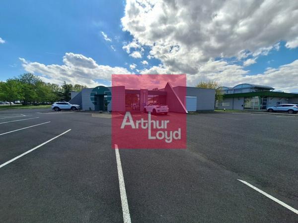 CLERMONT-FERRAND - LA PARDIEU - Bâtiment Indépendant BUREAUX A LOUER 448m²