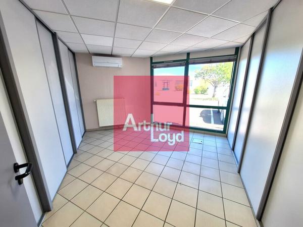 CLERMONT-FERRAND - LA PARDIEU - Bâtiment Indépendant BUREAUX A LOUER 448m²