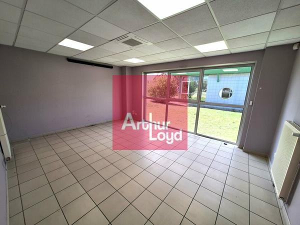 CLERMONT-FERRAND - LA PARDIEU - Bâtiment Indépendant BUREAUX A LOUER 448m²