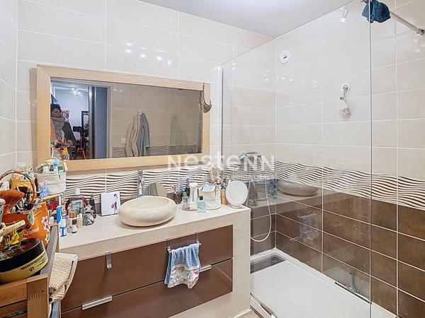 Salon De Provence appartement 3 pièces 80 m2 - garage- climatisation- cave- centre-ville -