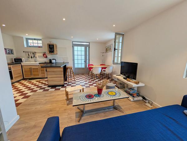 CAPBRETON CENTRE, T2 rénové, calme, tout à pieds