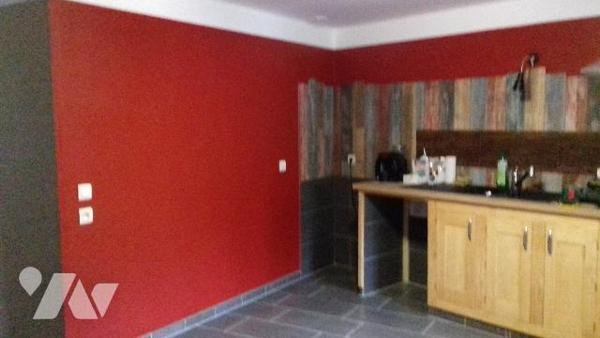 CHOYE, immeuble composé de deux maisons mitoyennes avec entrées indépendantes.