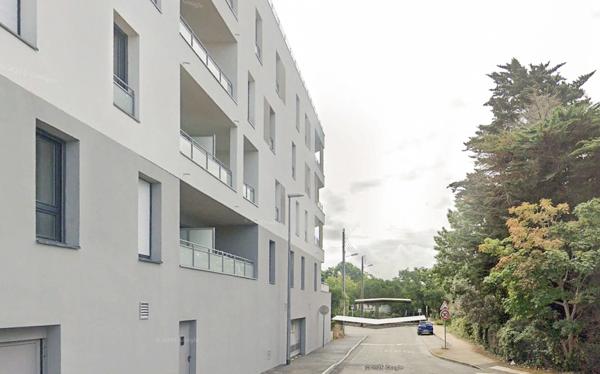 Dpt Loire Atlantique (44), à louer SAINT NAZAIRE appartement T2, balcon, place de stationnement