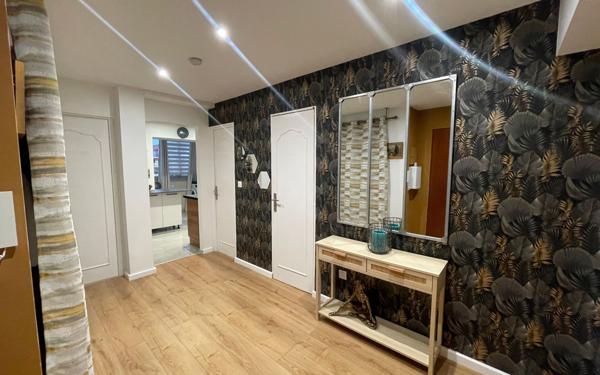 Appartement à vendre    4 pièces • 77 m2 La Seyne-sur-Mer