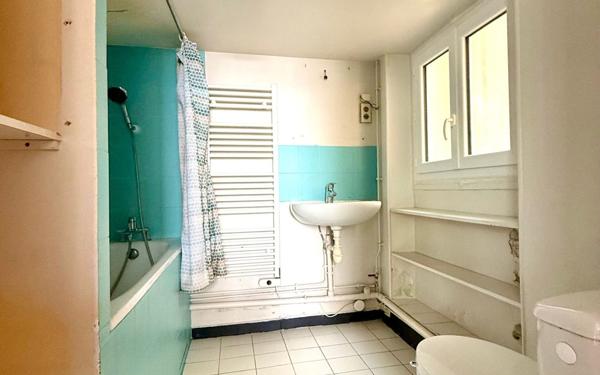 Appartement à vendre    2 pièces • 38,20 m2 Paris 12