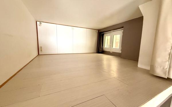Appartement à vendre    2 pièces • 38,20 m2 Paris 12