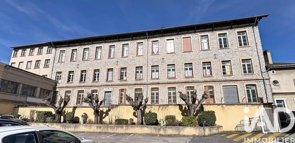 Immeuble à vendre 2 600 m² Millau