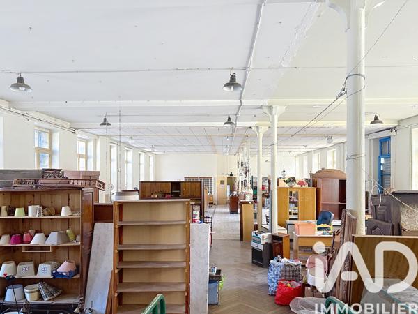 Immeuble à vendre 2 600 m² Millau