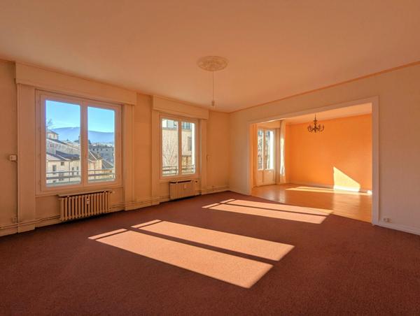 Appartement 5 pièces à vendre en hyper-centre de Chambéry