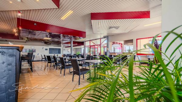 Dpt Pyrénées Atlantiques (64), à vendre proche de NAY Restaurant du midi