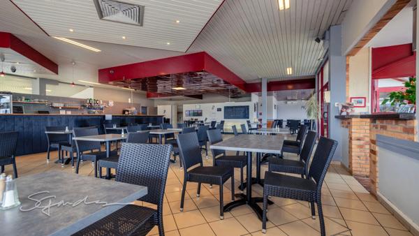 Dpt Pyrénées Atlantiques (64), à vendre proche de NAY Restaurant du midi