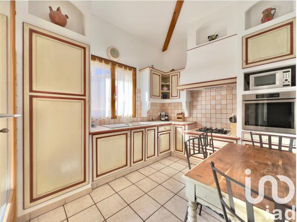 Duplex 4 pièces de 101 m² à Allauch (13190)