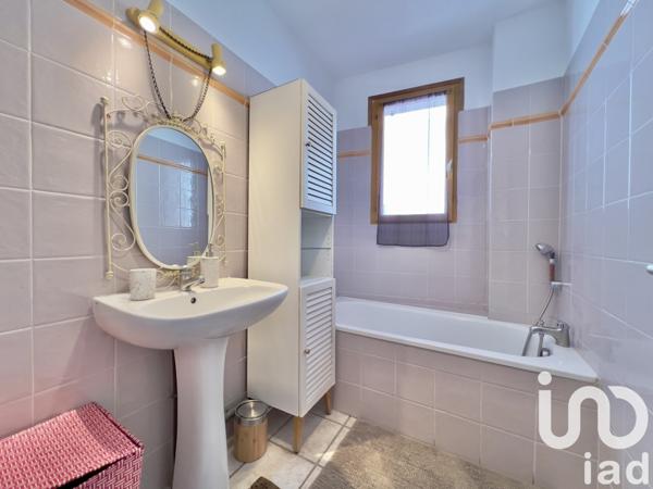 Duplex 4 pièces de 101 m² à Allauch (13190)